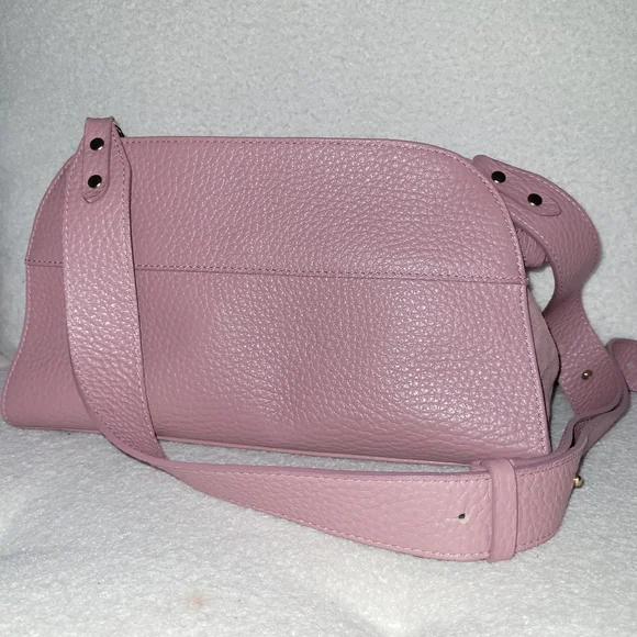 Chic Pink Crossbody Bag (Leather) - Picture 1 of 2